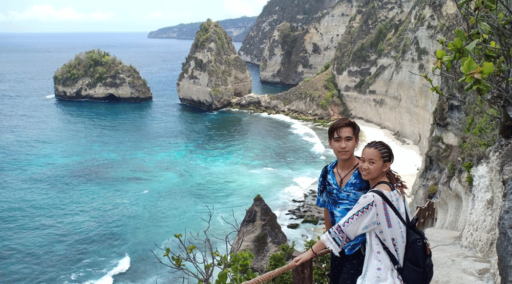 Breathtaking viewpoint of Diamond beach Nusa Penida