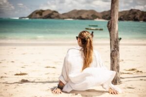 Lombok backpacker trip booking
