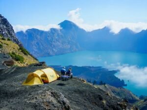 Rinjani summit trekking booking