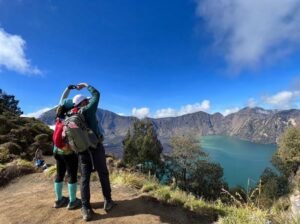Rinjani trekking tour 3 days 2 nights