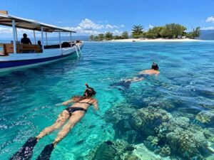 Secret gili snorkeling Lombok with private boat for a relaxed island day